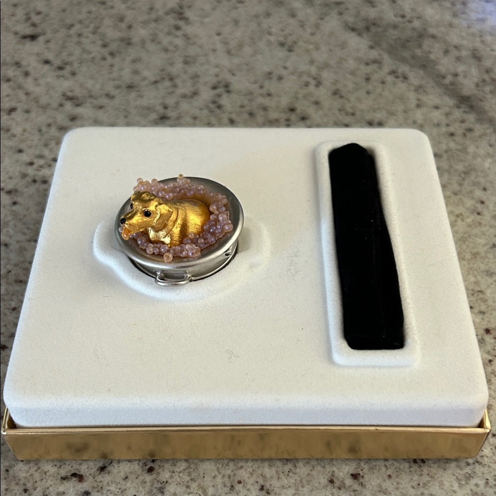 Estée Lauder 2002 Compact Collectible